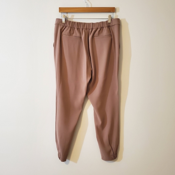 R Label The Reset Modern Crepe Jogger Pants - Soft Clay Mauve - Large - Picture 13 of 13